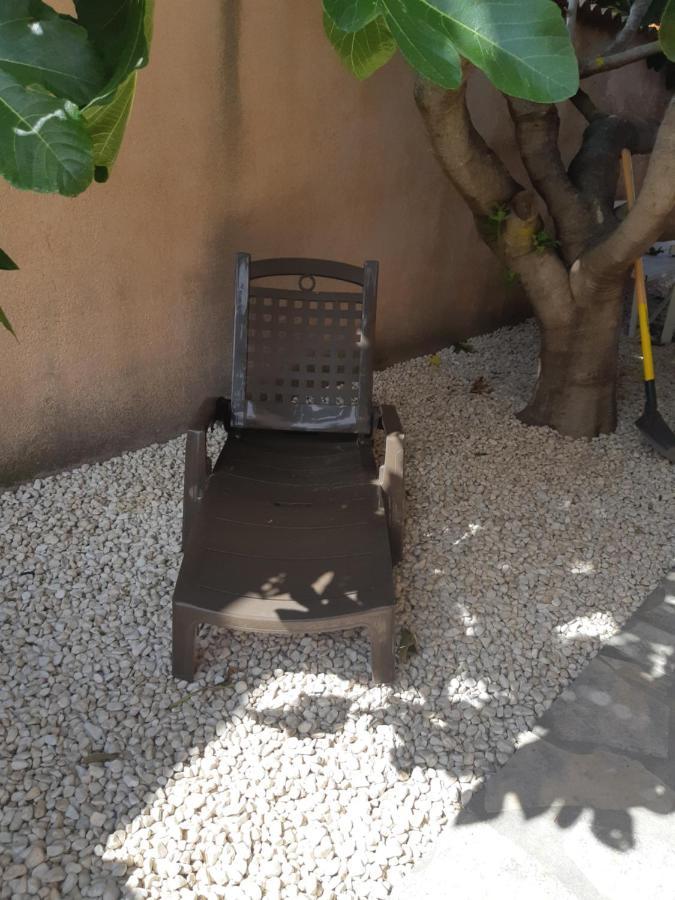 Le Clos D'Amandine Appartement Sallèles-dʼAude Buitenkant foto