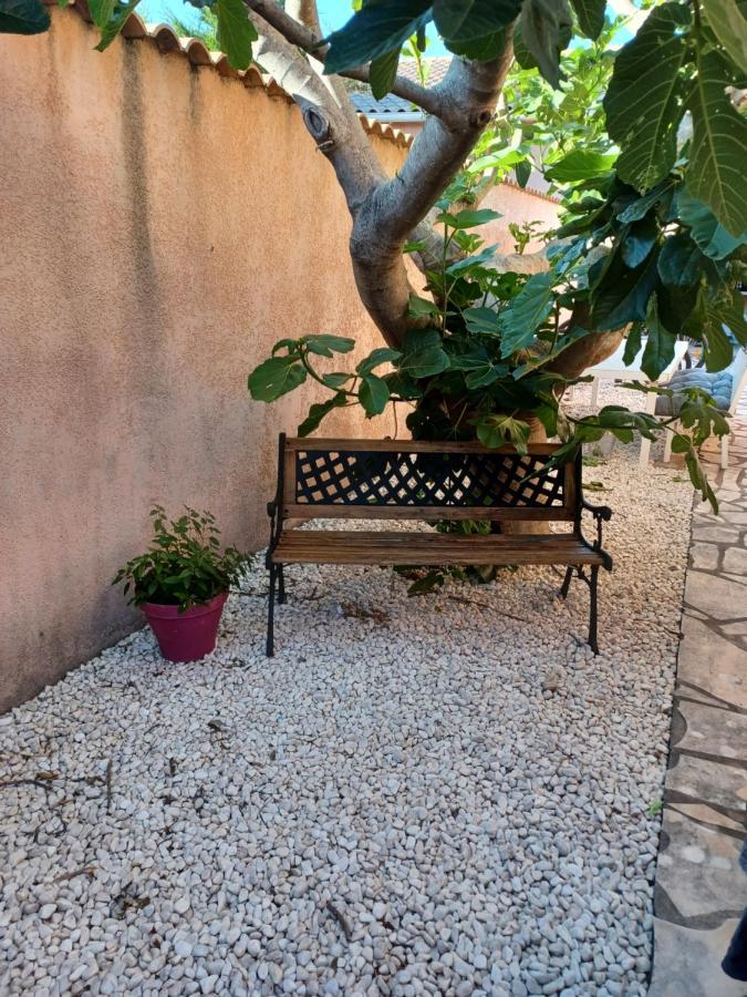 Le Clos D'Amandine Appartement Sallèles-dʼAude Buitenkant foto